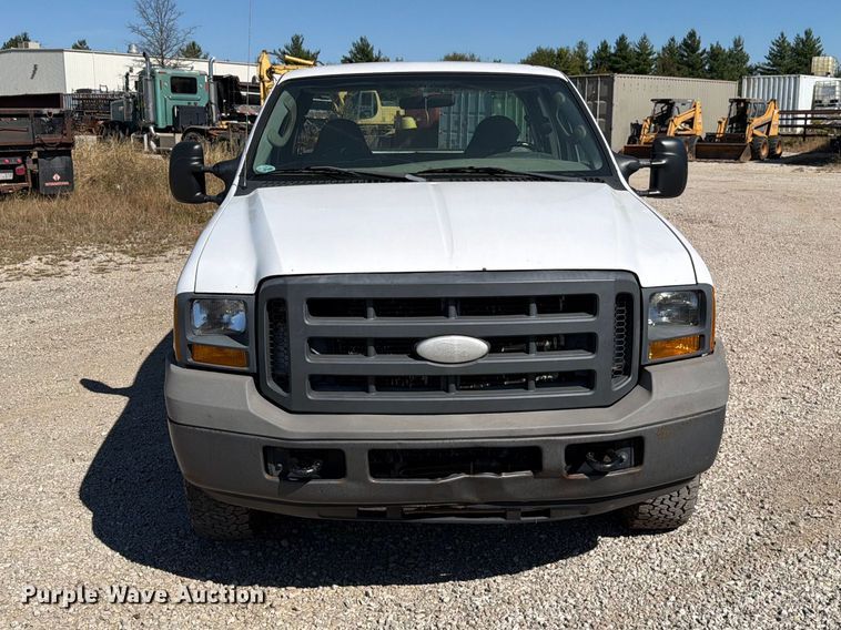 image for item FN5897 2005 Ford F250 Super Duty Ext. Cab pickup truck