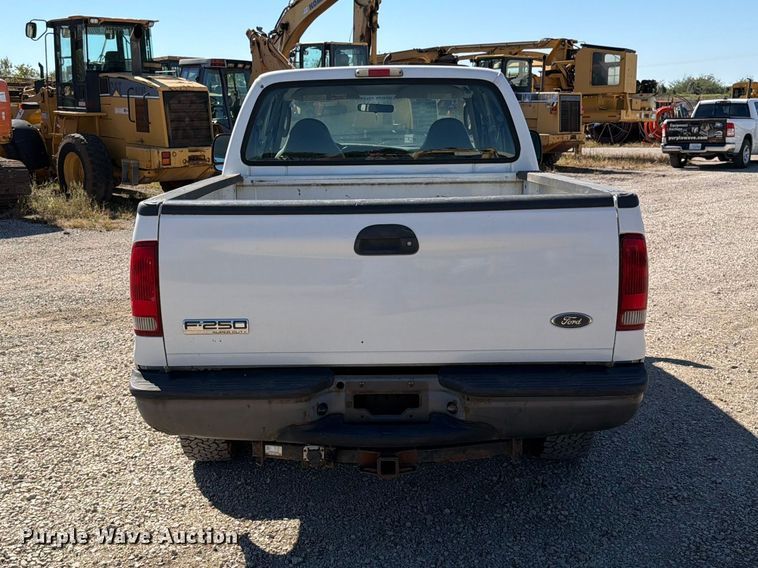 image for item FN5897 2005 Ford F250 Super Duty Ext. Cab pickup truck