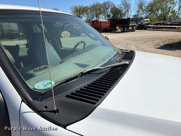 image for item FN5897 2005 Ford F250 Super Duty Ext. Cab pickup truck