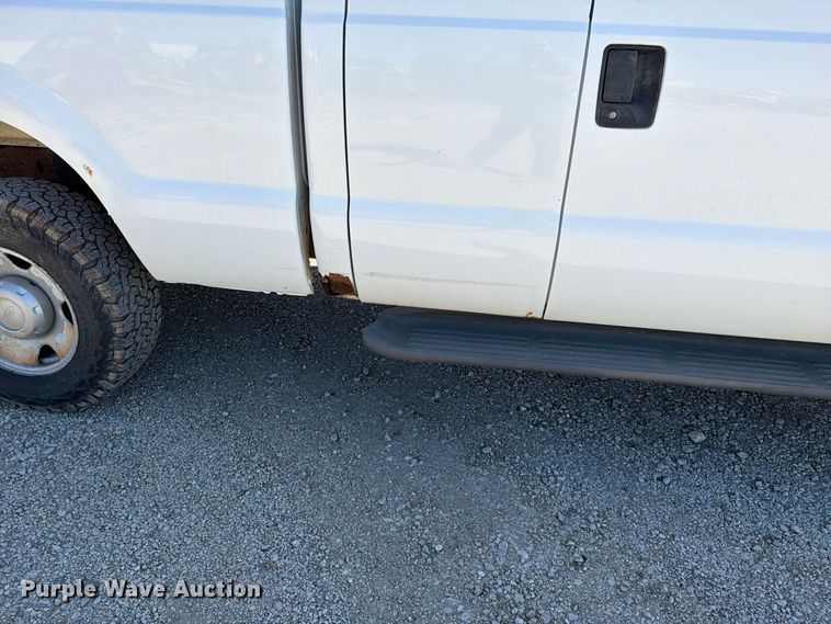 image for item FN5897 2005 Ford F250 Super Duty Ext. Cab pickup truck