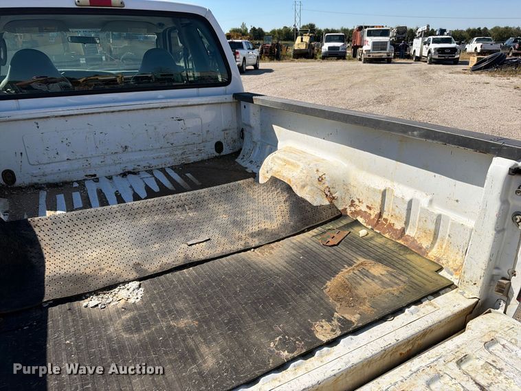 image for item FN5897 2005 Ford F250 Super Duty Ext. Cab pickup truck