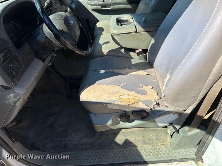 image for item FN5897 2005 Ford F250 Super Duty Ext. Cab pickup truck