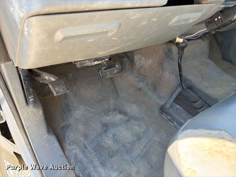 image for item FN5897 2005 Ford F250 Super Duty Ext. Cab pickup truck