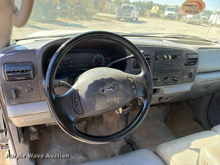image for item FN5897 2005 Ford F250 Super Duty Ext. Cab pickup truck