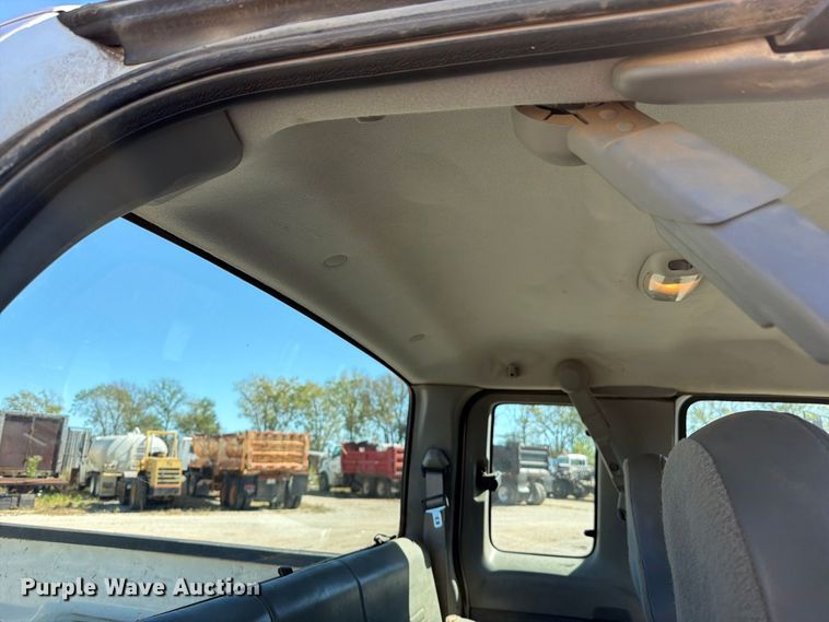 image for item FN5897 2005 Ford F250 Super Duty Ext. Cab pickup truck