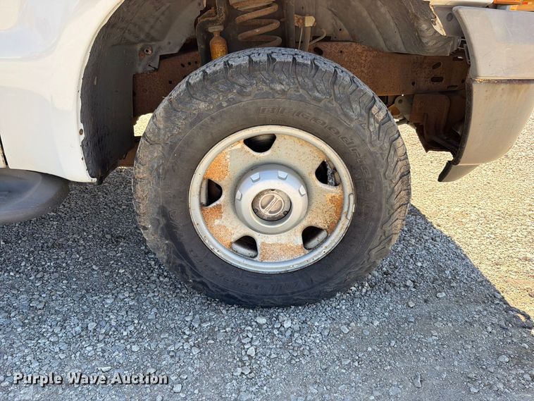 image for item FN5897 2005 Ford F250 Super Duty Ext. Cab pickup truck
