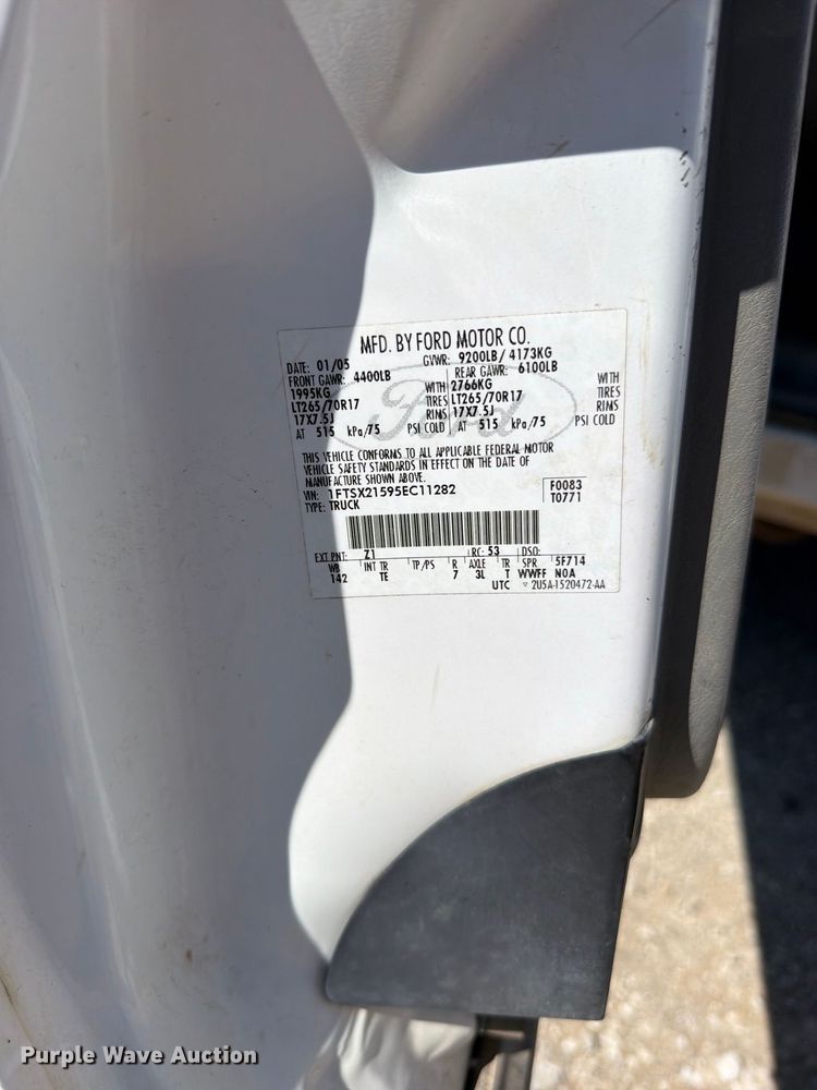 image for item FN5897 2005 Ford F250 Super Duty Ext. Cab pickup truck