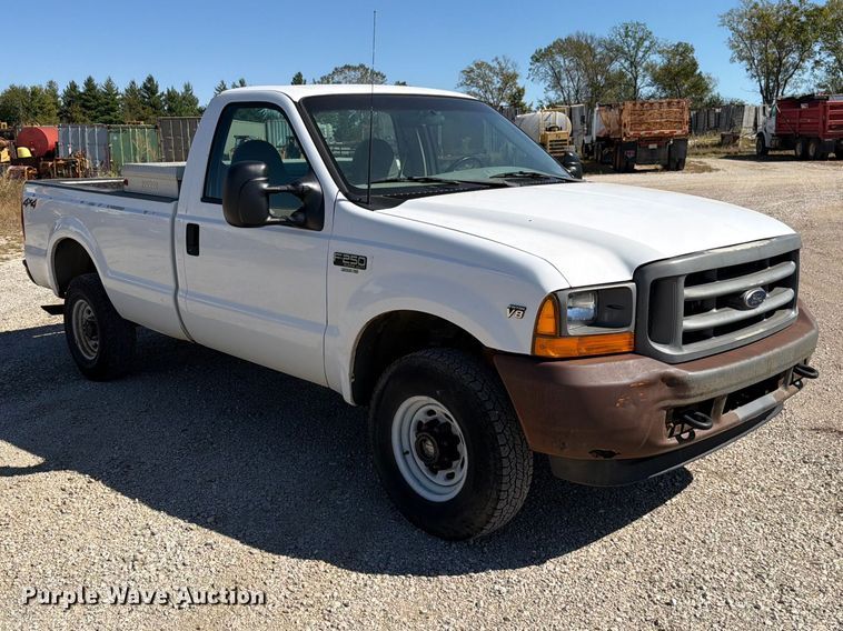 image for item FN5898 2001 Ford F250 Super Duty pickup truck
