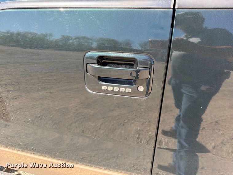 image for item FN5899 2014 Ford F150 Crew Cab pickup truck