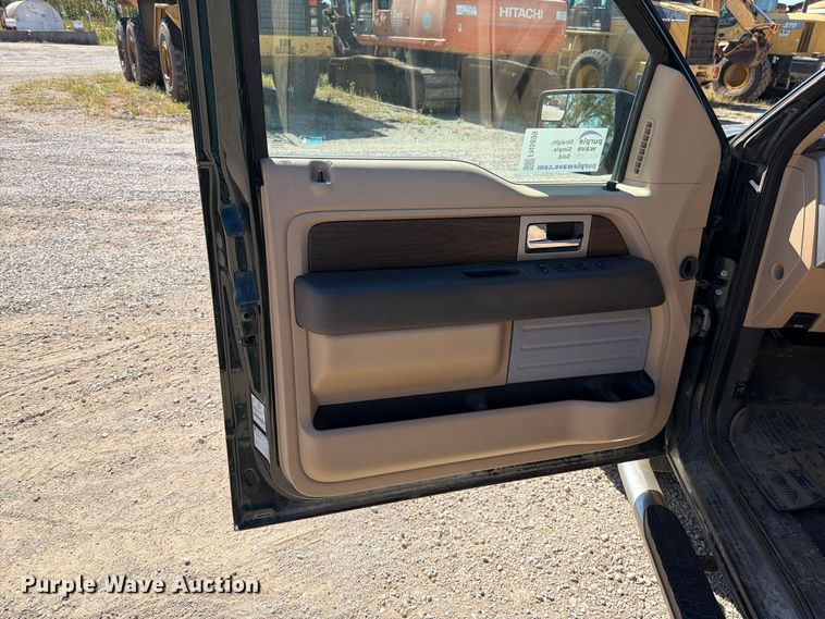 image for item FN5899 2014 Ford F150 Crew Cab pickup truck