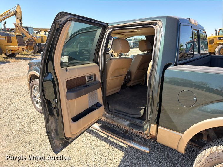 image for item FN5899 2014 Ford F150 Crew Cab pickup truck