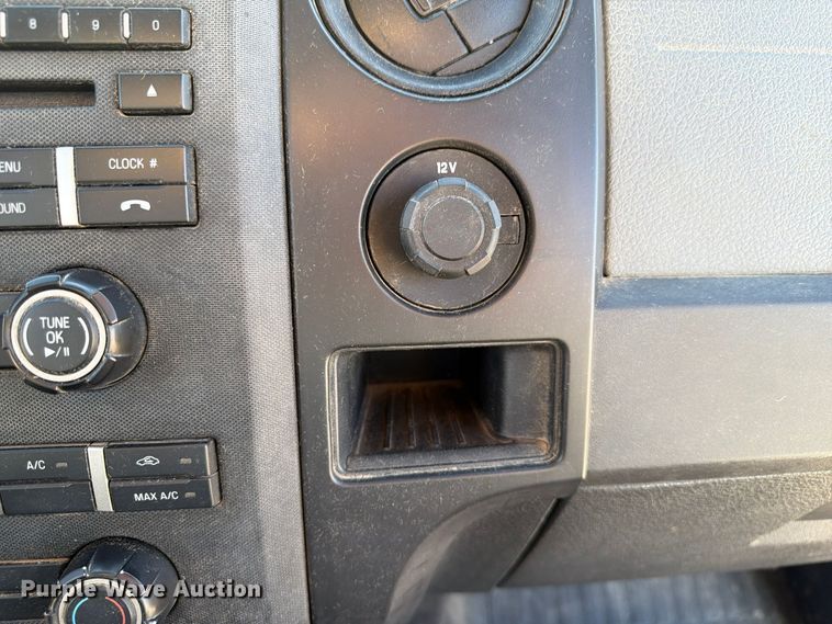 image for item FP3157 2013 Ford F150 Ext. Cab pickup truck