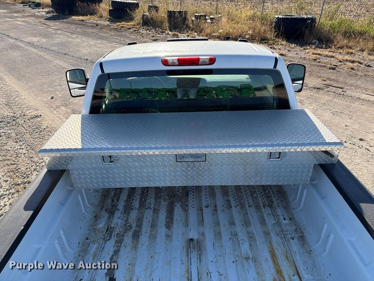 image for item FP3158 2013 Chevrolet Silverado 3500HD pickup truck