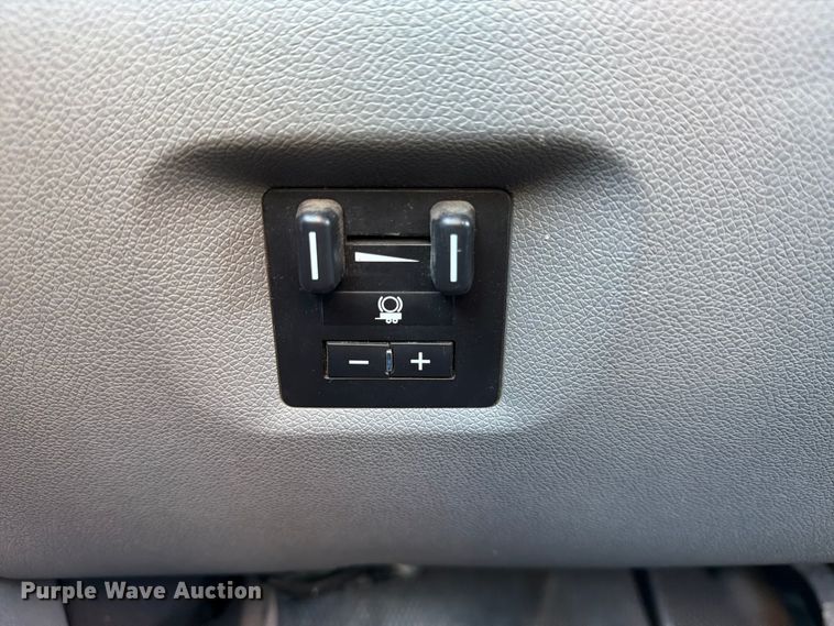 image for item FP3158 2013 Chevrolet Silverado 3500HD pickup truck