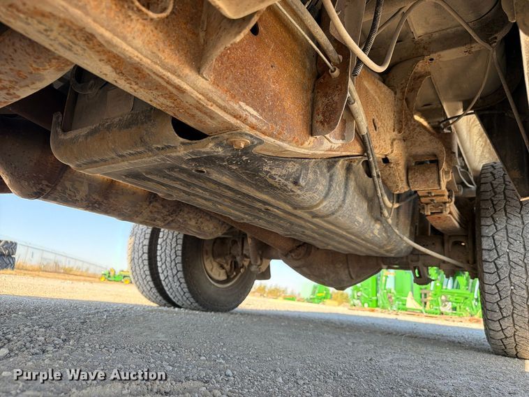 image for item FP3158 2013 Chevrolet Silverado 3500HD pickup truck