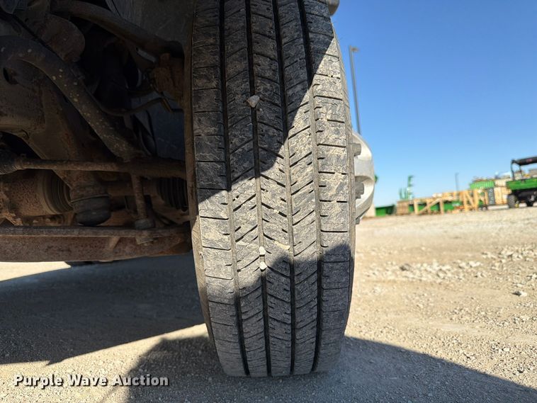 image for item FP3158 2013 Chevrolet Silverado 3500HD pickup truck