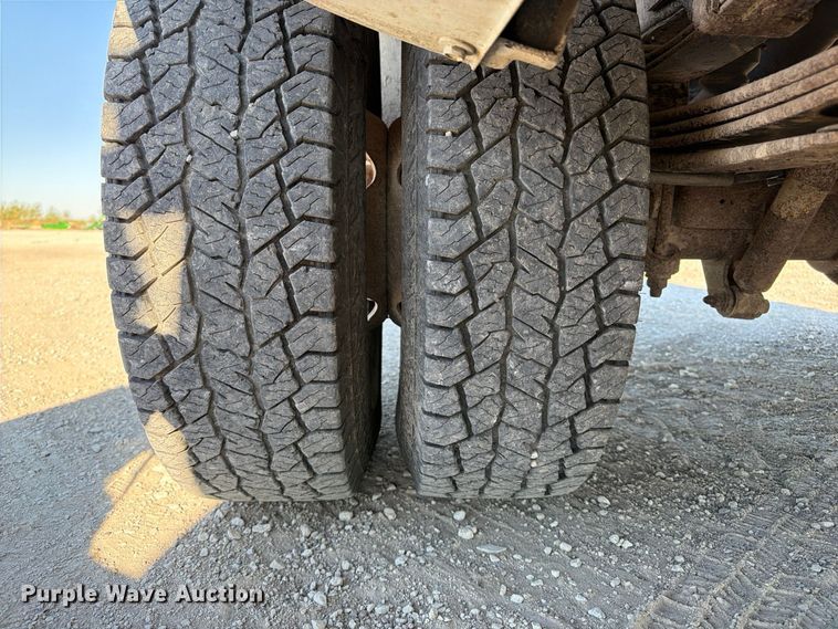 image for item FP3158 2013 Chevrolet Silverado 3500HD pickup truck