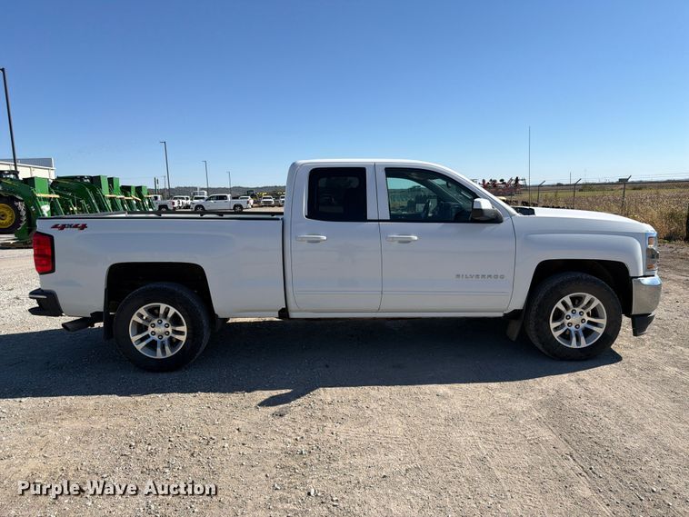 image for item FP3159 2018 Chevrolet Silverado 1500LT Crew Cab pickup truck