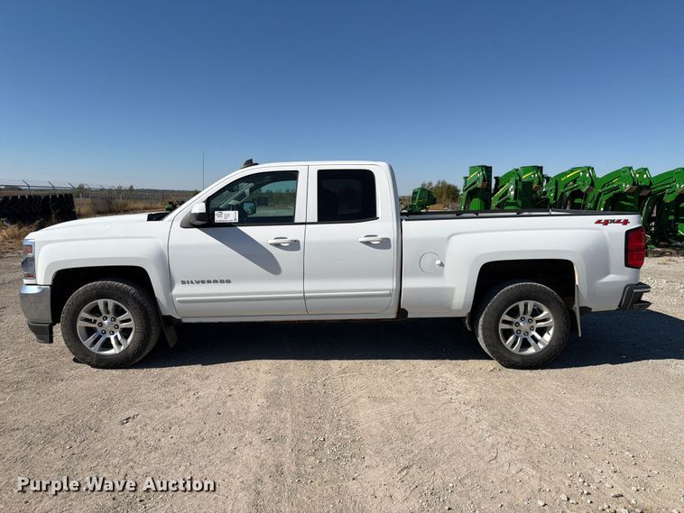 image for item FP3159 2018 Chevrolet Silverado 1500LT Crew Cab pickup truck