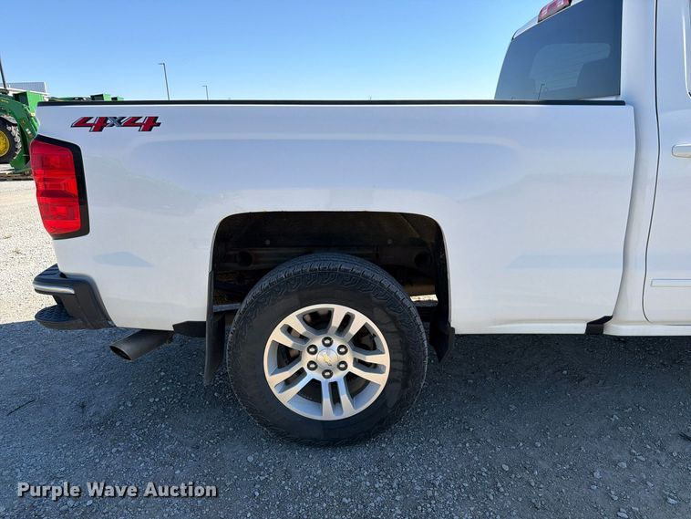 image for item FP3159 2018 Chevrolet Silverado 1500LT Crew Cab pickup truck