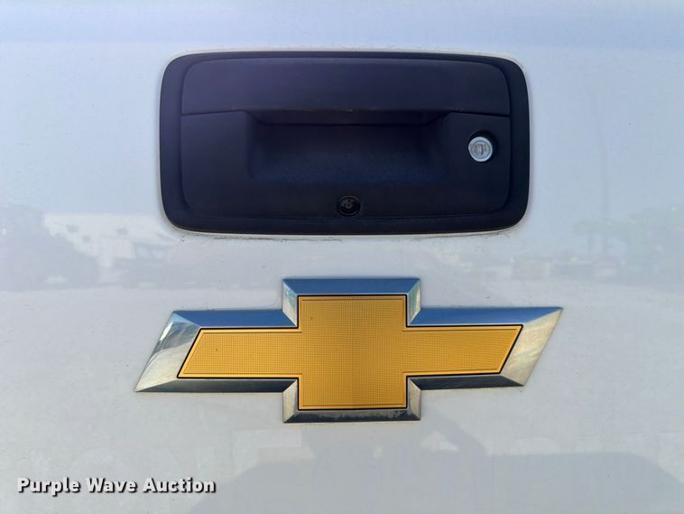 image for item FP3159 2018 Chevrolet Silverado 1500LT Crew Cab pickup truck