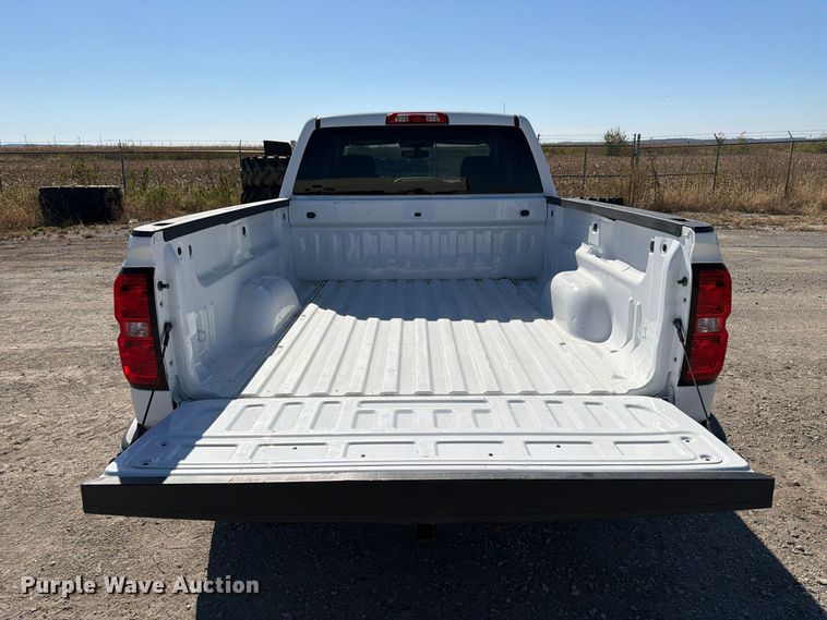 image for item FP3159 2018 Chevrolet Silverado 1500LT Crew Cab pickup truck