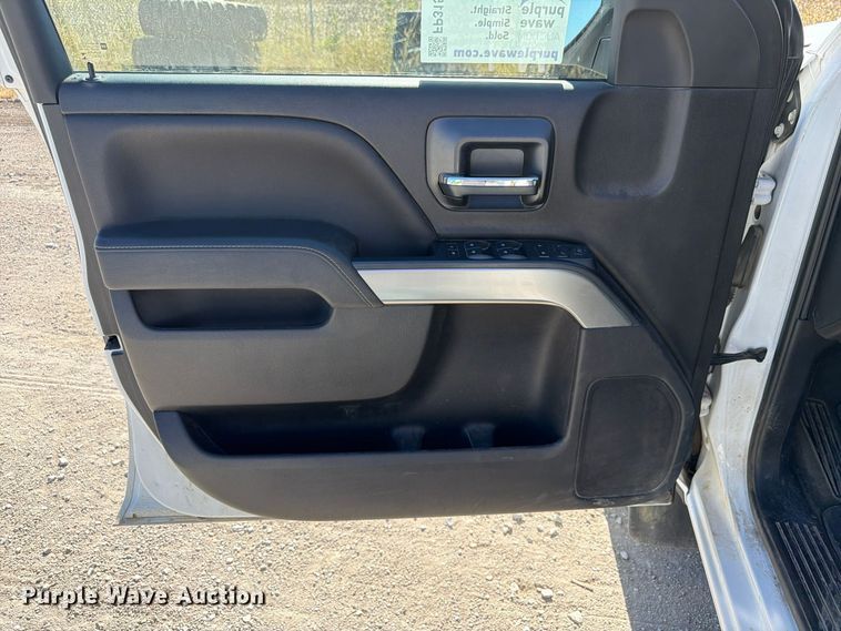 image for item FP3159 2018 Chevrolet Silverado 1500LT Crew Cab pickup truck
