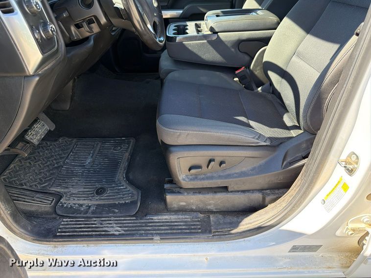 image for item FP3159 2018 Chevrolet Silverado 1500LT Crew Cab pickup truck