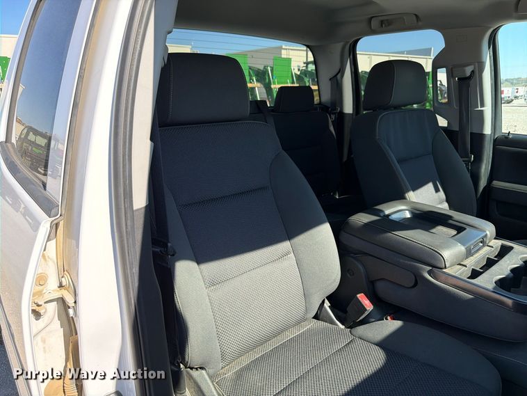 image for item FP3159 2018 Chevrolet Silverado 1500LT Crew Cab pickup truck