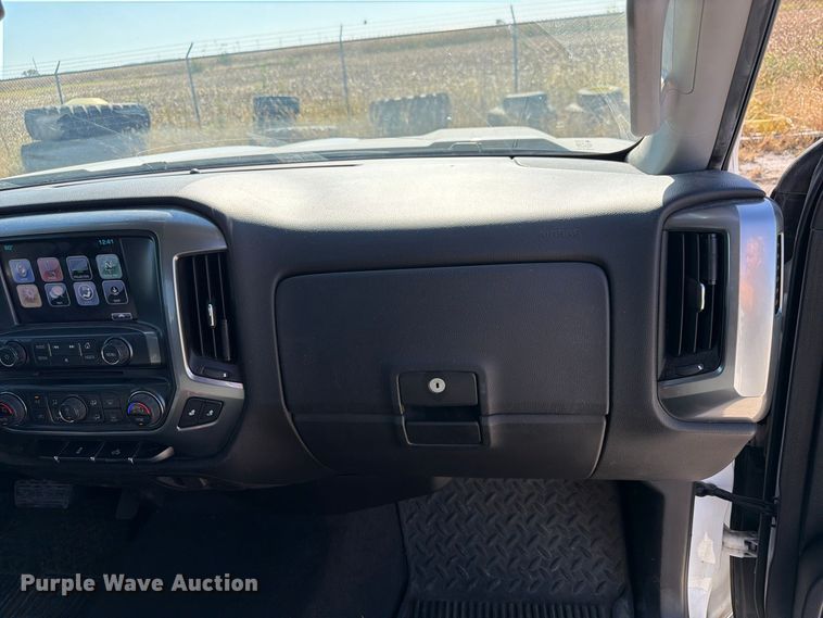image for item FP3159 2018 Chevrolet Silverado 1500LT Crew Cab pickup truck