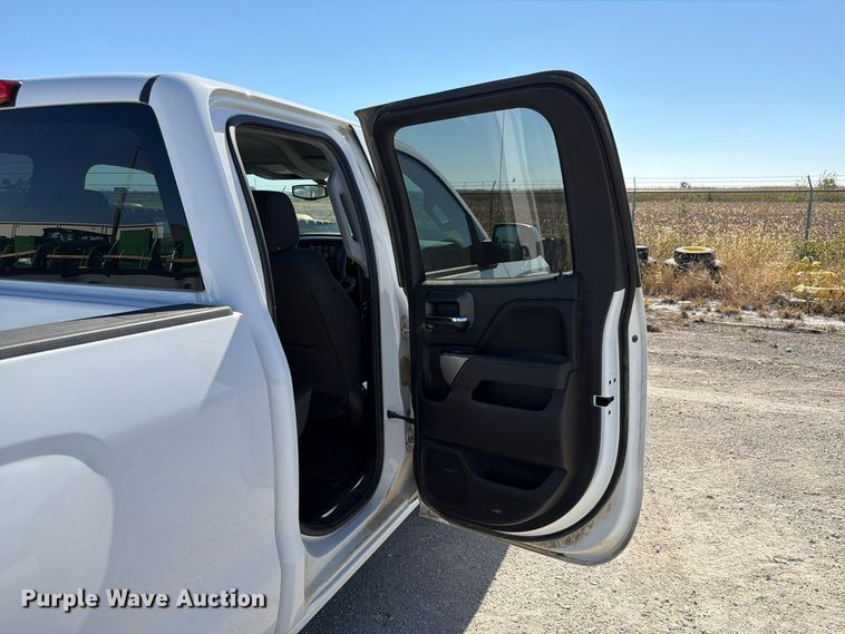 image for item FP3159 2018 Chevrolet Silverado 1500LT Crew Cab pickup truck