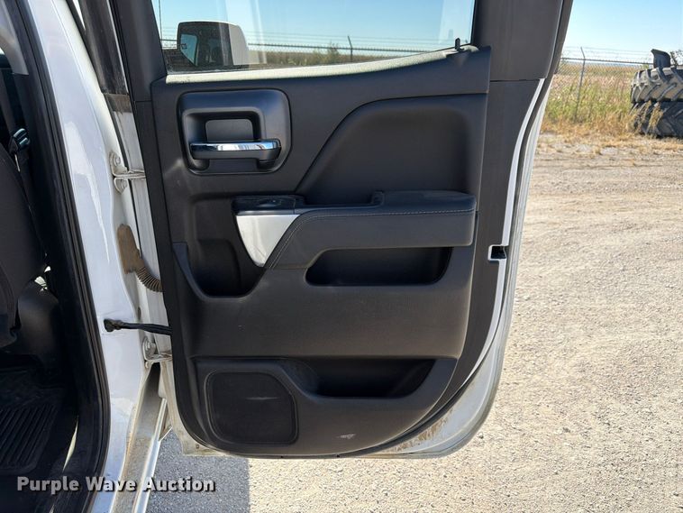 image for item FP3159 2018 Chevrolet Silverado 1500LT Crew Cab pickup truck