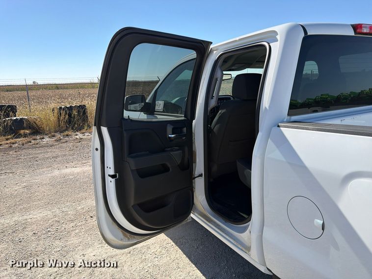 image for item FP3159 2018 Chevrolet Silverado 1500LT Crew Cab pickup truck