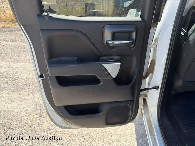 image for item FP3159 2018 Chevrolet Silverado 1500LT Crew Cab pickup truck