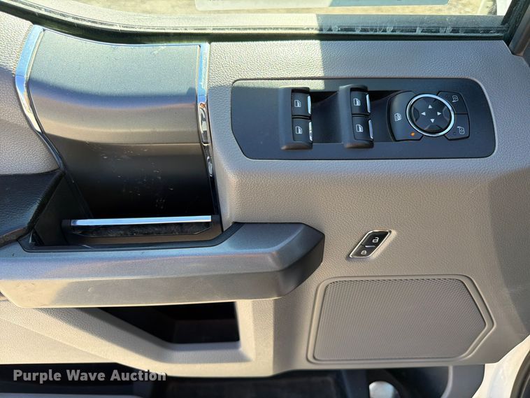 image for item FP3160 2015 Ford F150 Crew Cab pickup truck