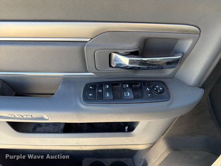 image for item FP3161 2019 RAM 1500 Classic Crew Cab pickup truck