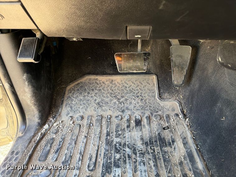 image for item FP3161 2019 RAM 1500 Classic Crew Cab pickup truck