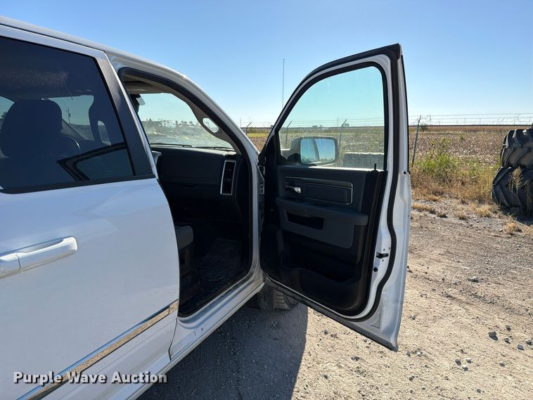 image for item FP3161 2019 RAM 1500 Classic Crew Cab pickup truck