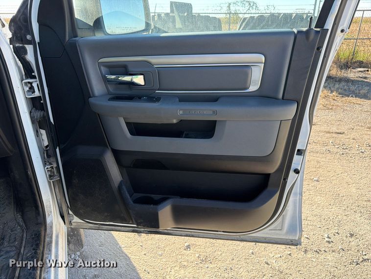 image for item FP3161 2019 RAM 1500 Classic Crew Cab pickup truck