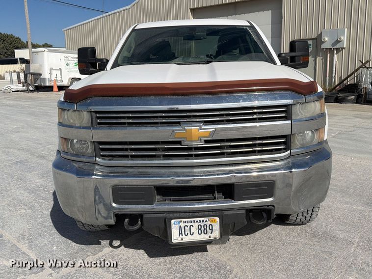 image for item FP3164 2015 Chevrolet Silverado 3500HD Crew Cab pickup truck