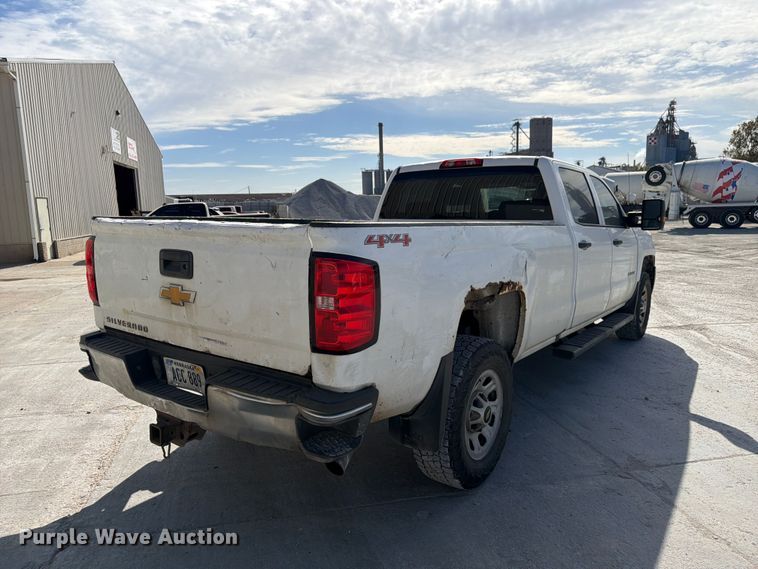 image for item FP3164 2015 Chevrolet Silverado 3500HD Crew Cab pickup truck