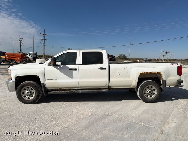 image for item FP3164 2015 Chevrolet Silverado 3500HD Crew Cab pickup truck