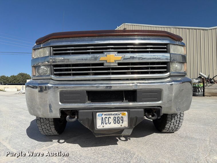 image for item FP3164 2015 Chevrolet Silverado 3500HD Crew Cab pickup truck