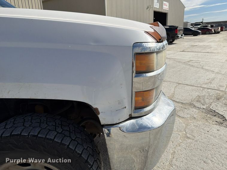 image for item FP3164 2015 Chevrolet Silverado 3500HD Crew Cab pickup truck