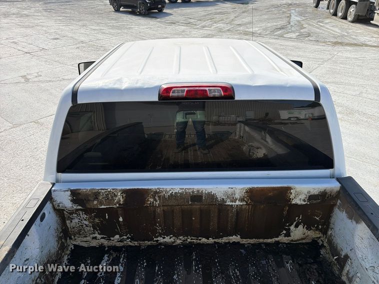 image for item FP3164 2015 Chevrolet Silverado 3500HD Crew Cab pickup truck