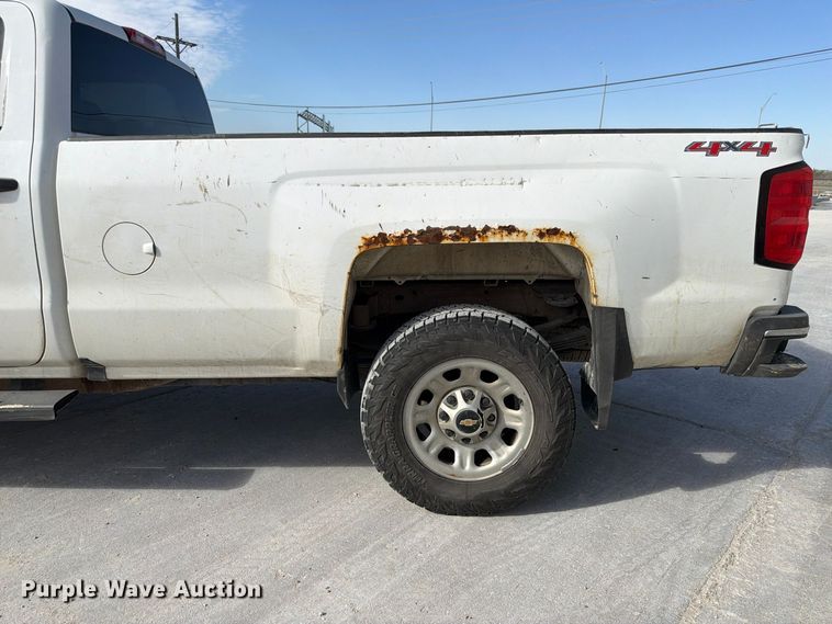 image for item FP3164 2015 Chevrolet Silverado 3500HD Crew Cab pickup truck