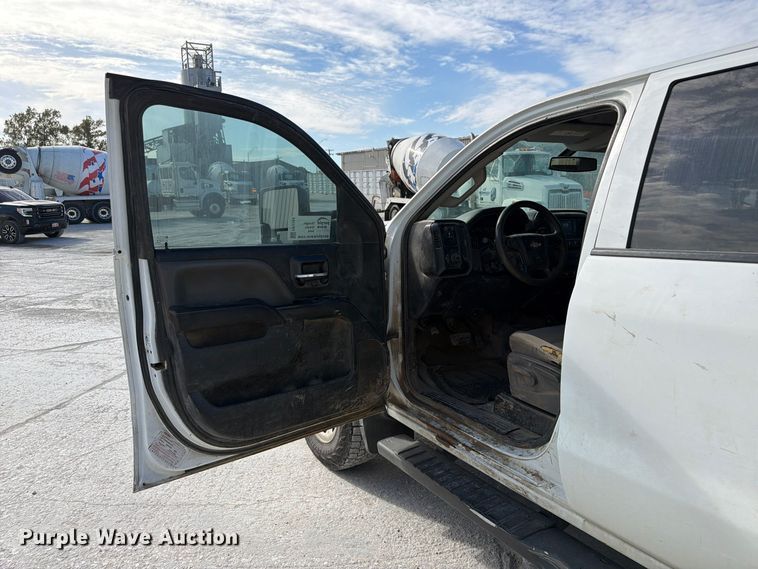 image for item FP3164 2015 Chevrolet Silverado 3500HD Crew Cab pickup truck