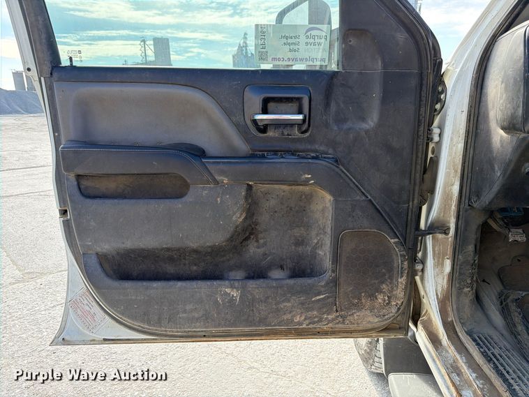 image for item FP3164 2015 Chevrolet Silverado 3500HD Crew Cab pickup truck