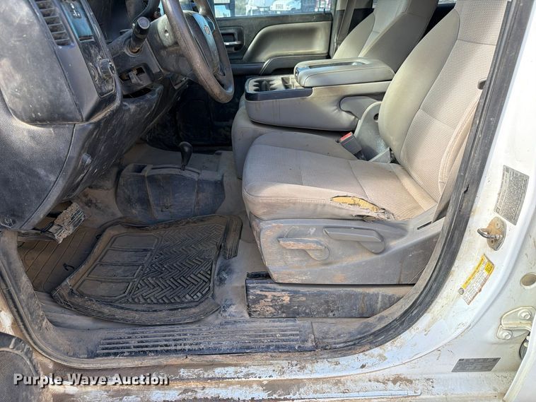 image for item FP3164 2015 Chevrolet Silverado 3500HD Crew Cab pickup truck