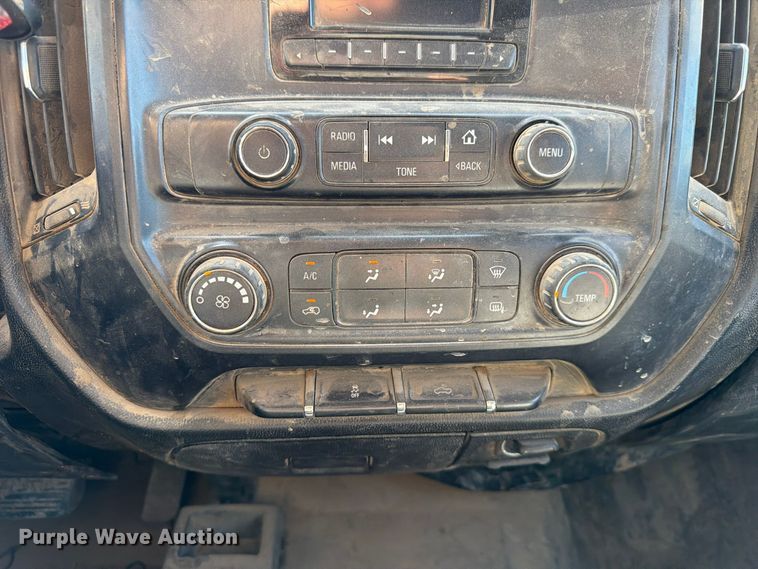 image for item FP3164 2015 Chevrolet Silverado 3500HD Crew Cab pickup truck